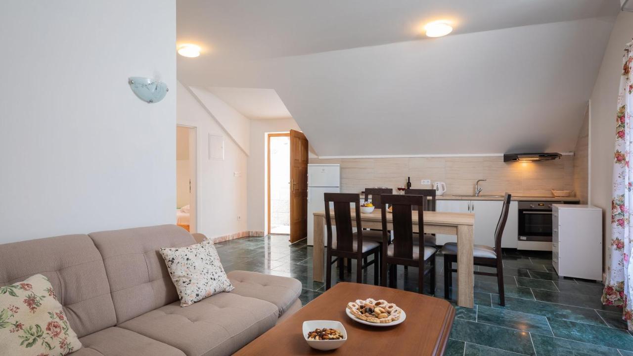 Luxury Stone Villa Nevija 2022 Private Villa Milna  Habitación foto