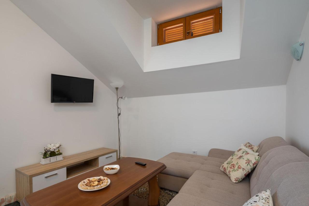 Luxury Stone Villa Nevija 2022 Private Villa Milna  Habitación foto